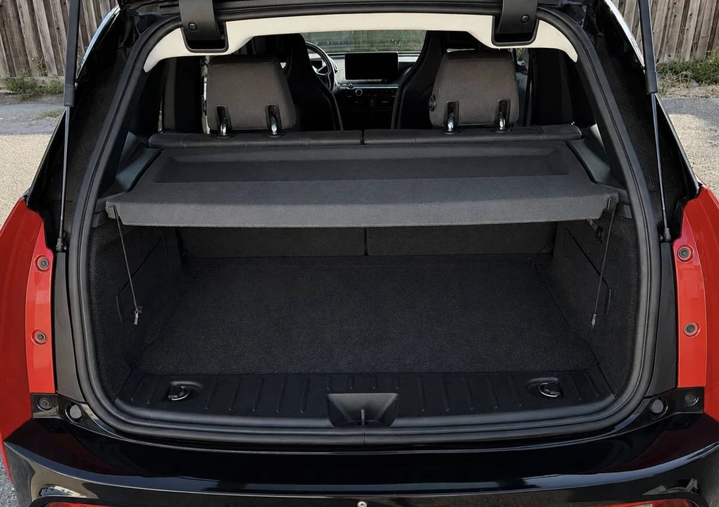 2018 BMW i3 - Image 8 of 17