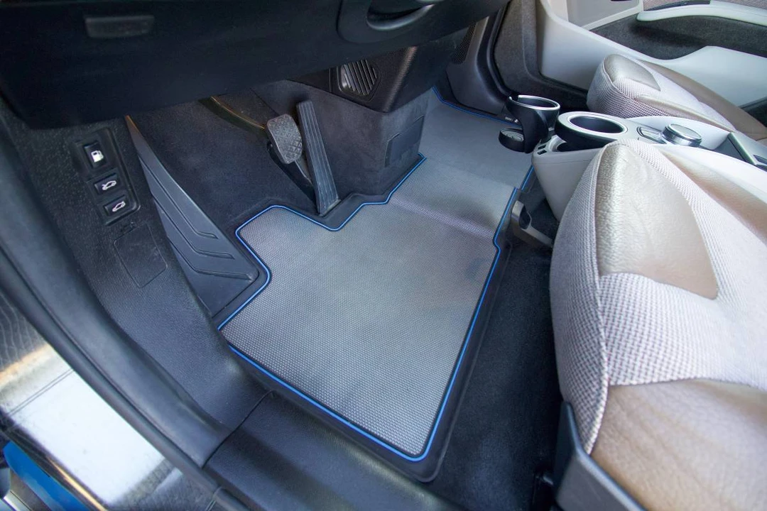 2018 BMW i3 - Image 17 of 24