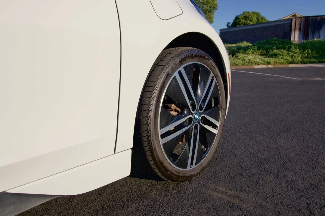 2018 BMW i3 - Image 7 of 24