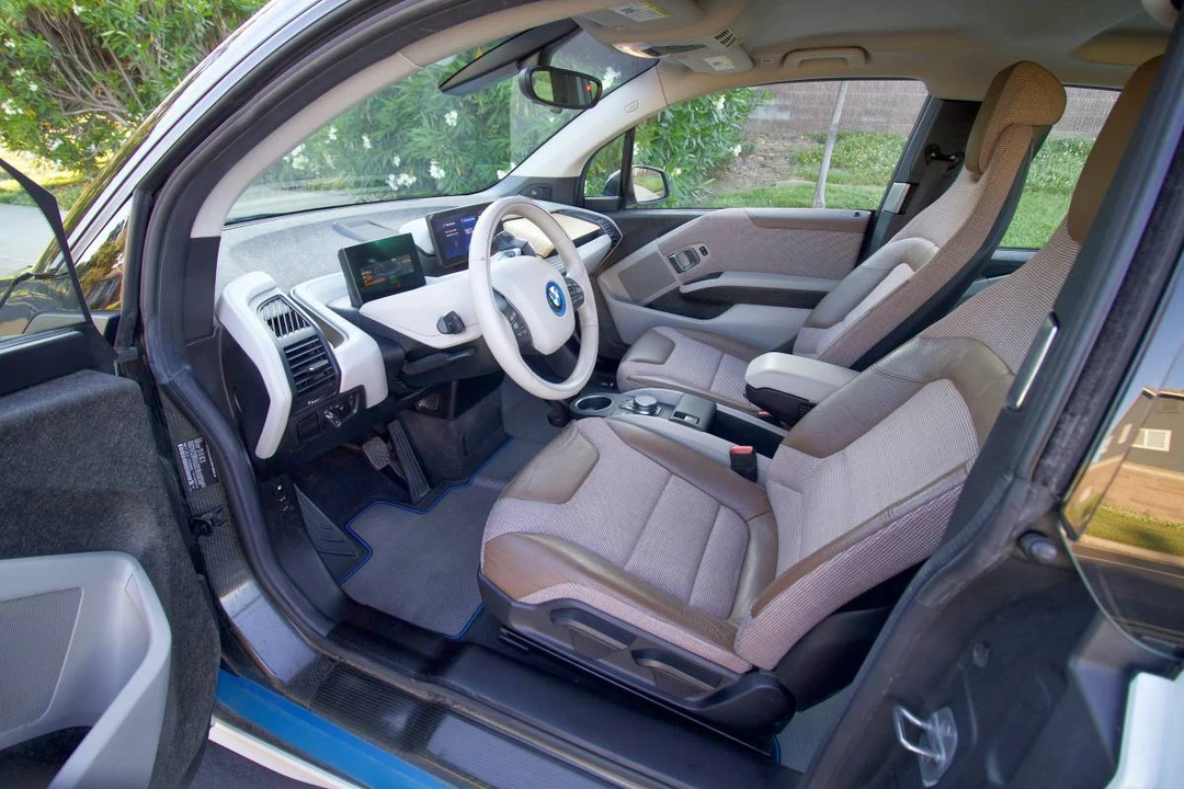 2018 BMW i3 - Image 14 of 24