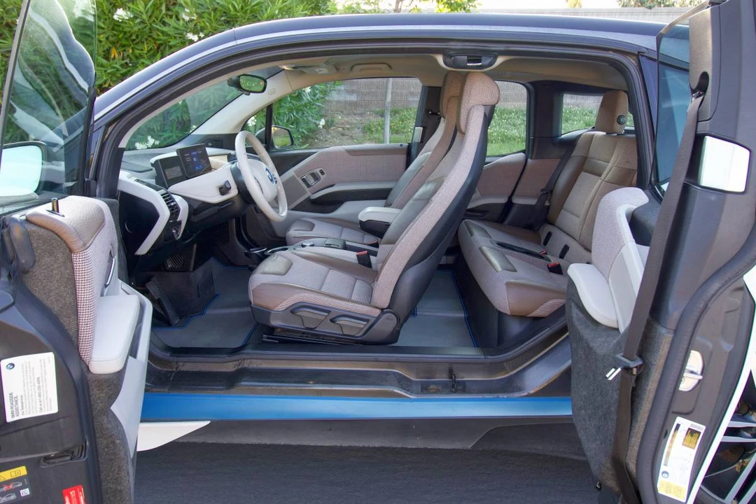 2018 BMW i3 - Image 13 of 24