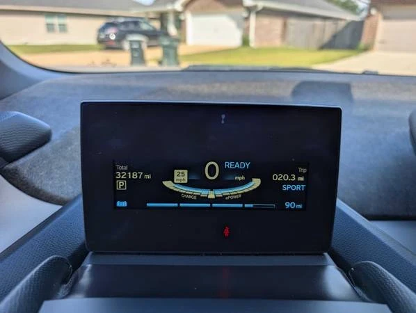 2018 BMW i3 - Image 17 of 21