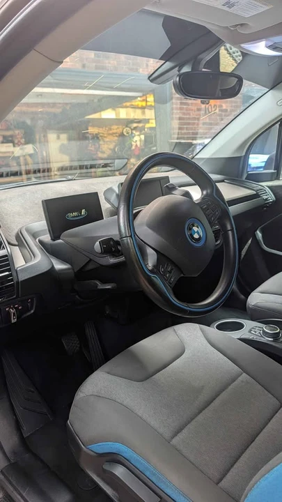 2018 BMW i3 - Image 13 of 20
