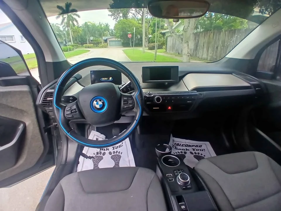 2018 BMW i3 - Image 9 of 10