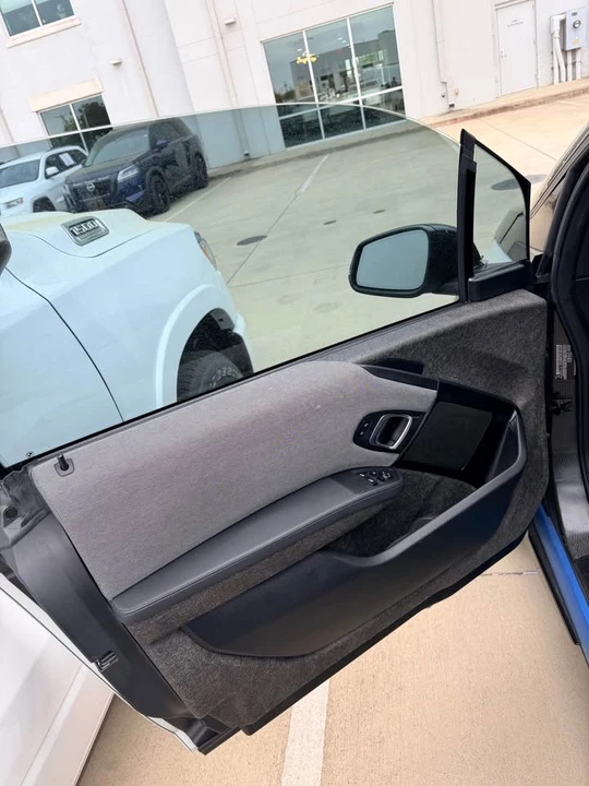 2018 BMW i3 - Image 8 of 17