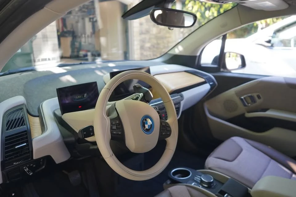 2018 BMW i3 - Image 9 of 14
