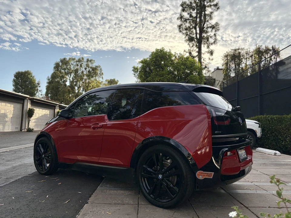 2018 BMW i3 - Image 8 of 31