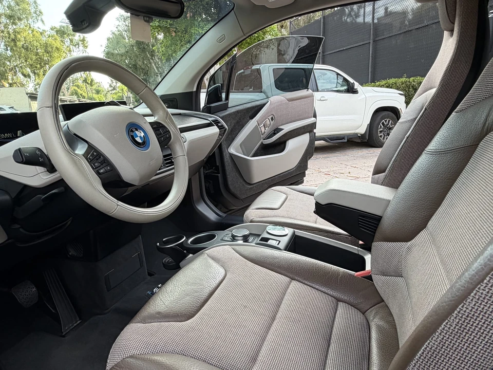 2018 BMW i3 - Image 21 of 31