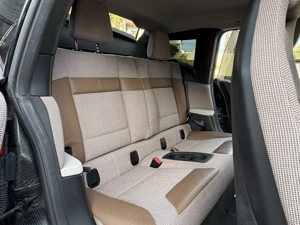 2018 BMW i3 - Image 29 of 31