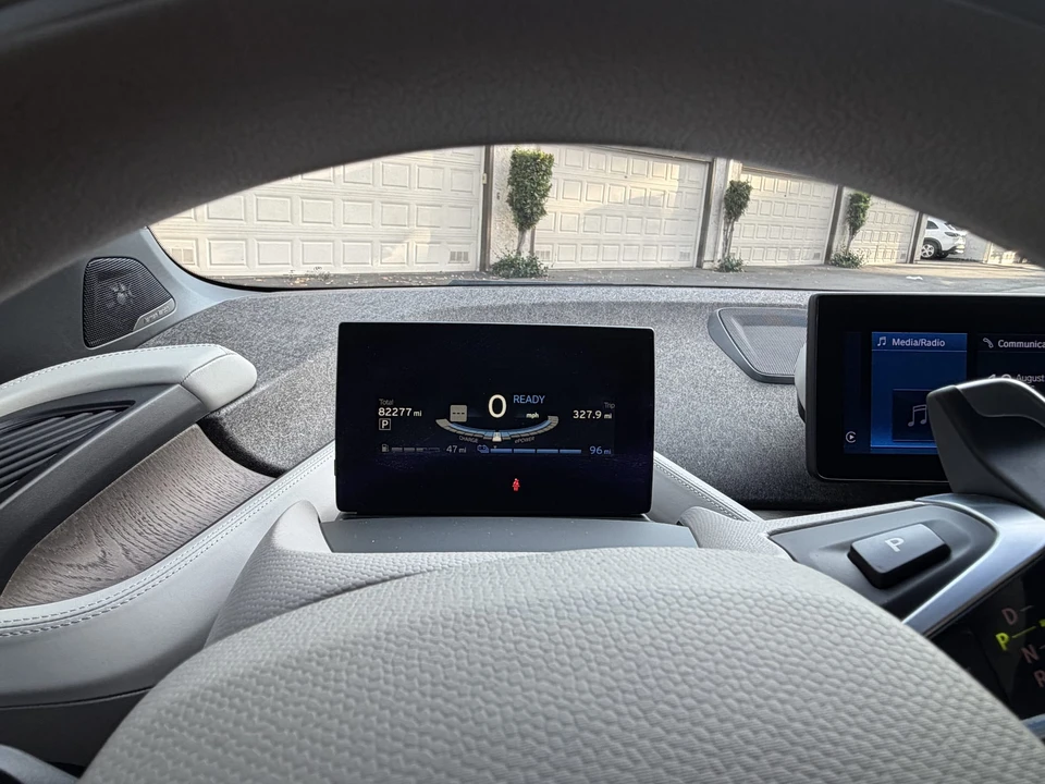 2018 BMW i3 - Image 25 of 31