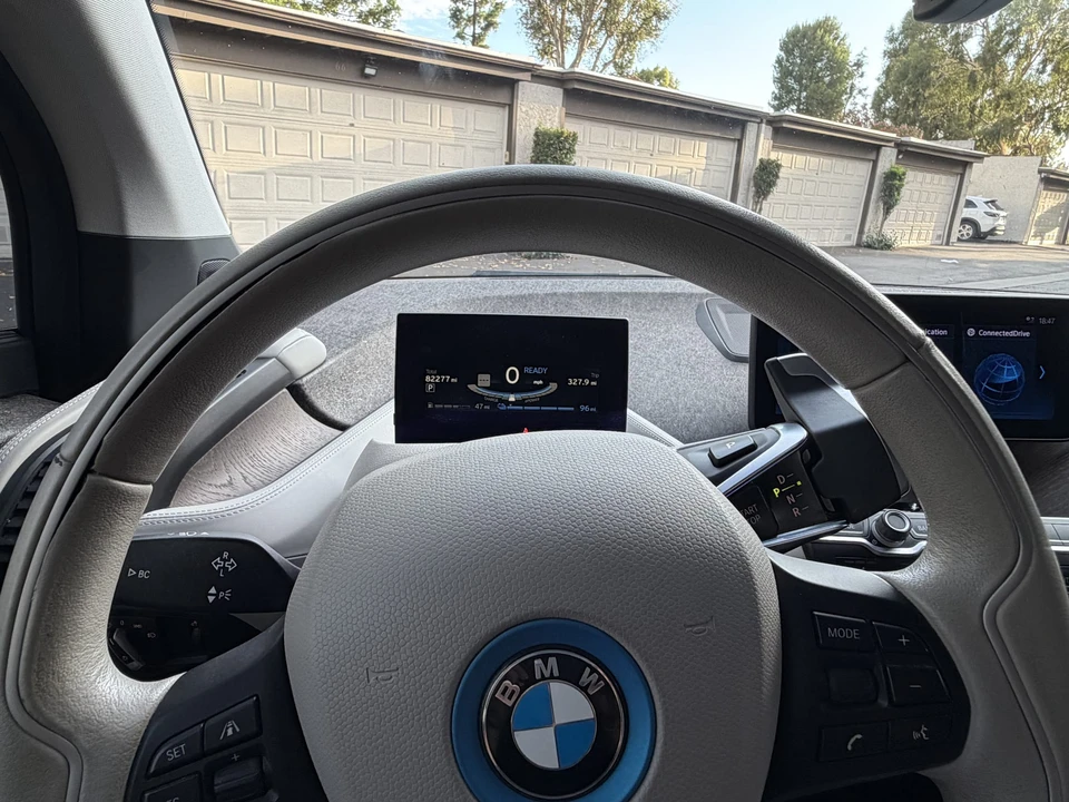 2018 BMW i3 - Image 24 of 31