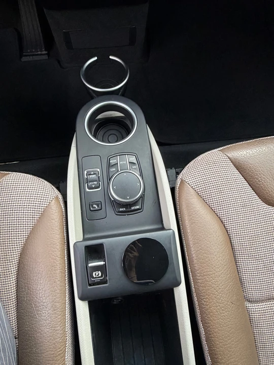 2018 BMW i3 - Image 28 of 31