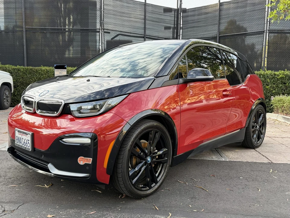 2018 BMW i3 - Image 2 of 31