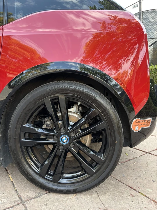 2018 BMW i3 - Image 19 of 31