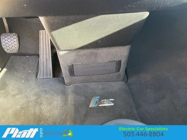 2018 BMW i3 - Image 11 of 21