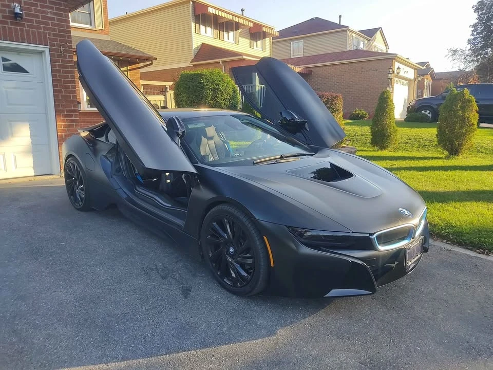 2018 BMW i8 - Image 2 of 8