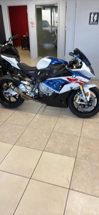 2018 BMW S1000 - Image 3 of 7