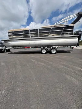 2018 Bentley 240 Cruise SE 24' Pontoon