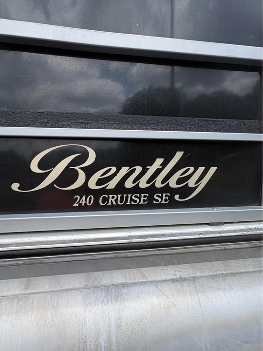 2018 Bentley - Image 8 of 20