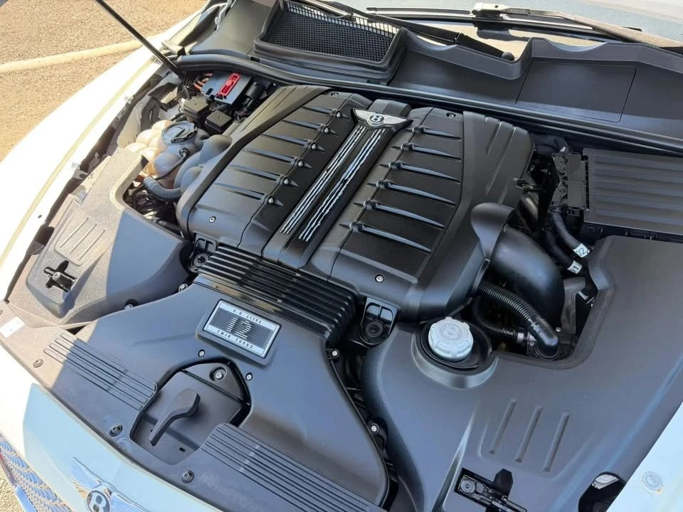 2018 Bentley Bentayga - Image 16 of 16