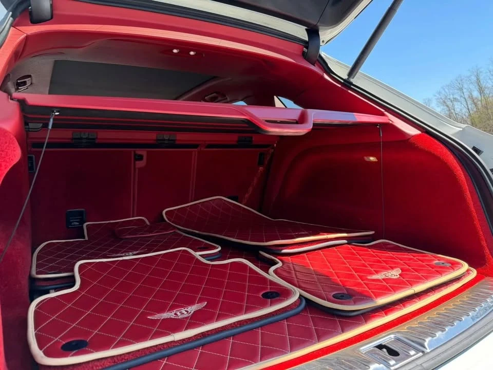 2018 Bentley Bentayga - Image 15 of 16
