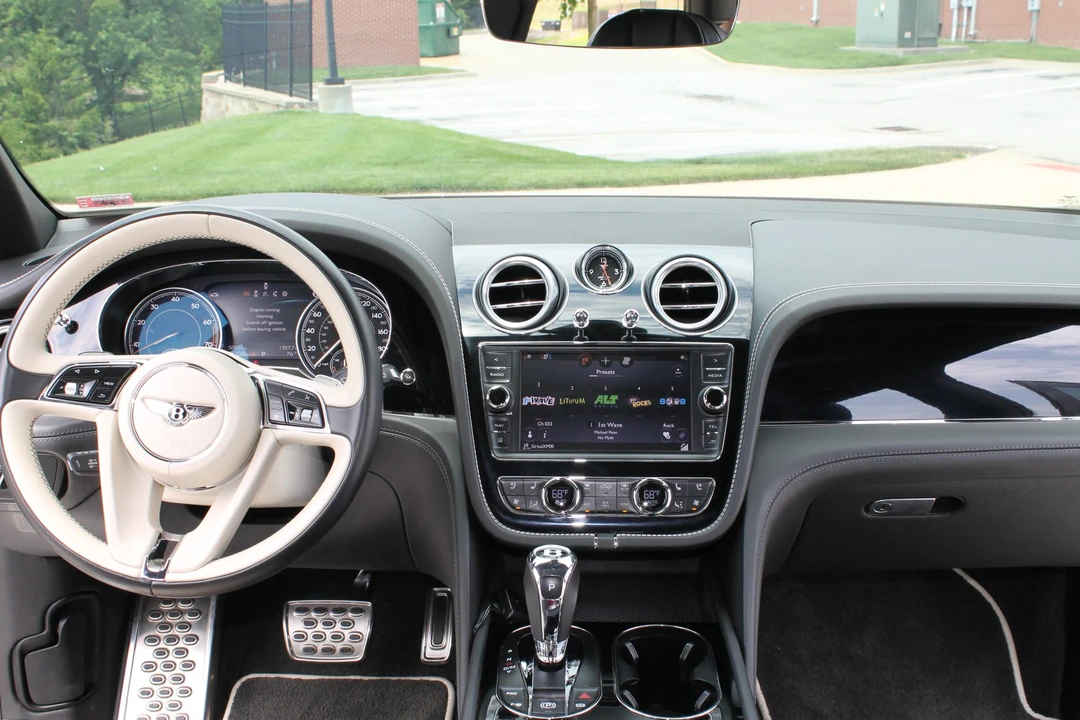 2018 Bentley Bentayga - Image 30 of 31