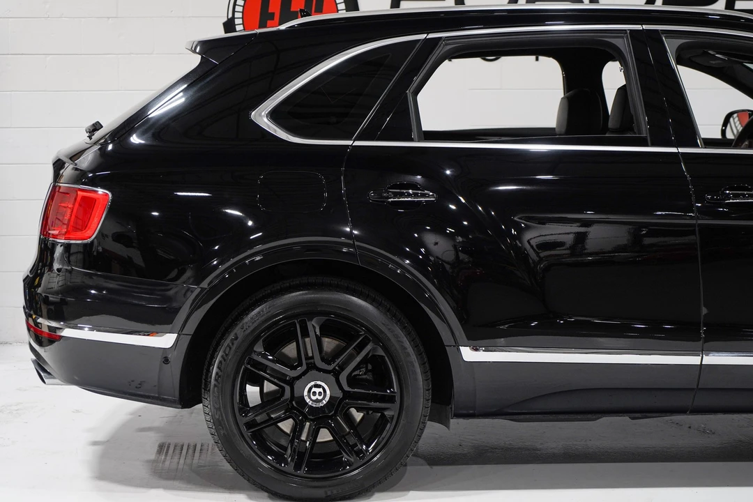 2018 Bentley Bentayga - Image 23 of 31