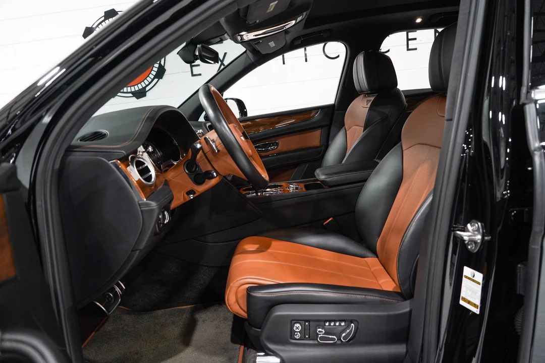 2018 Bentley Bentayga - Image 8 of 31