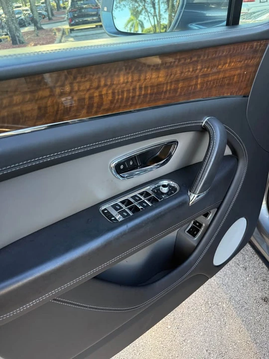 2018 Bentley Bentayga - Image 14 of 20