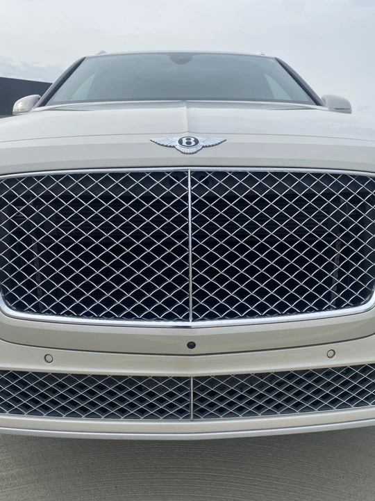 2018 Bentley Bentayga - Image 16 of 31
