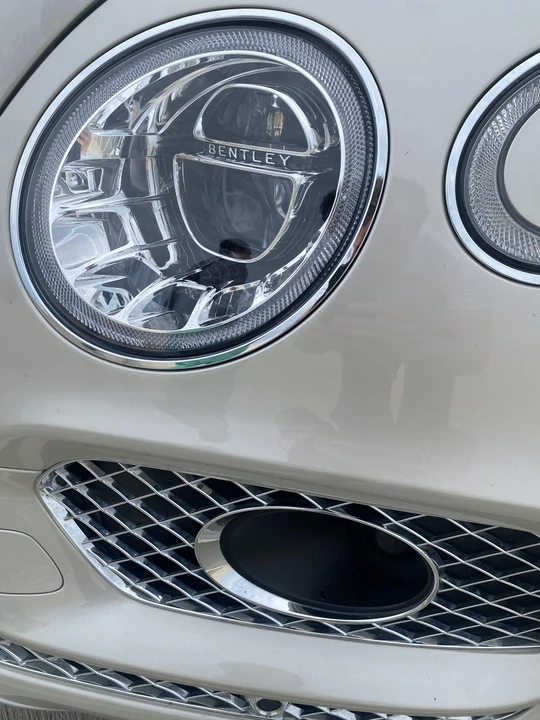 2018 Bentley Bentayga - Image 14 of 31