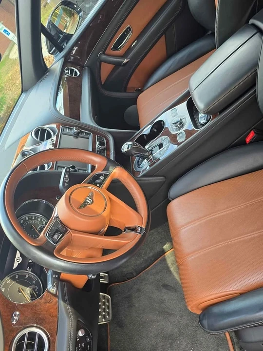 2018 Bentley Bentayga - Image 4 of 10