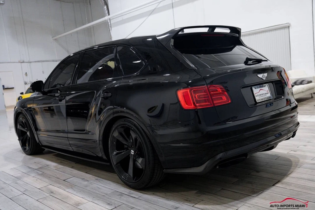 2018 Bentley Bentayga - Image 17 of 21