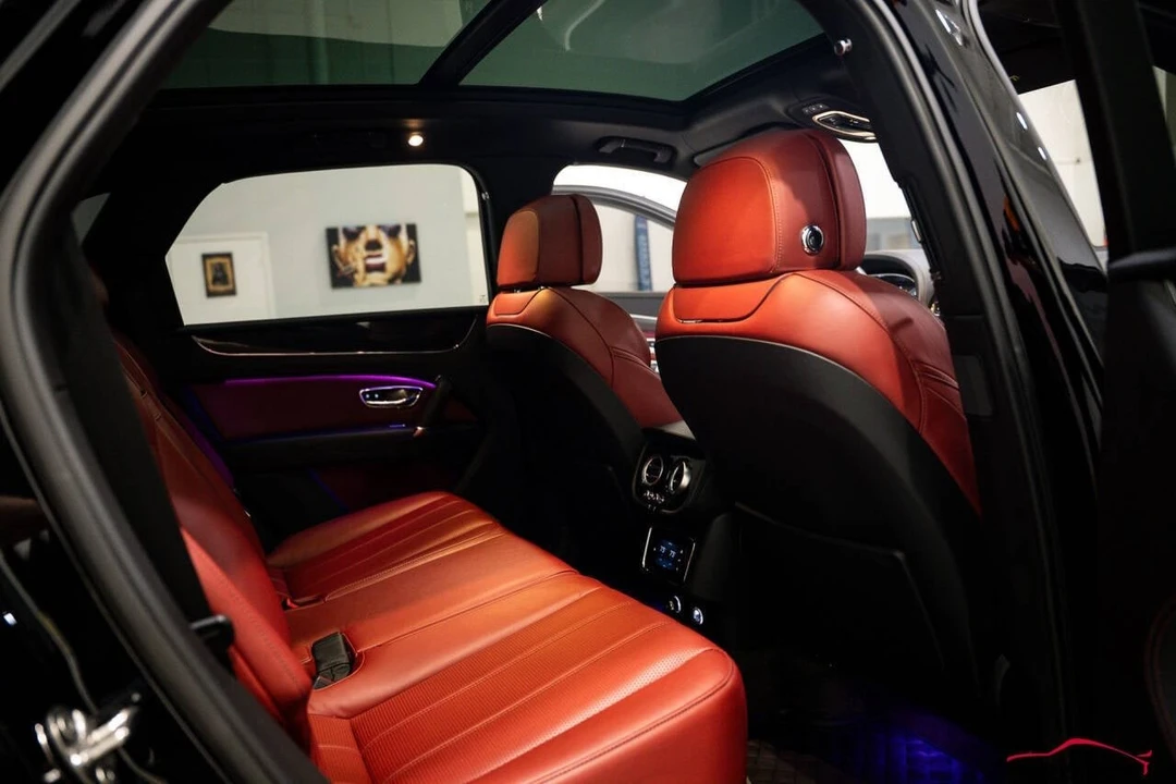 2018 Bentley Bentayga - Image 9 of 21