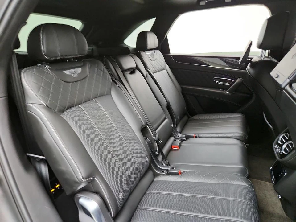 2018 Bentley Bentayga - Image 31 of 31