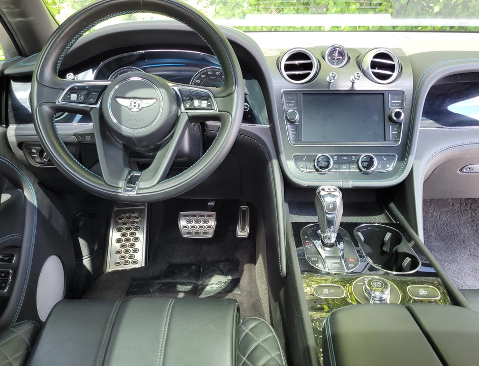 2018 Bentley Bentayga - Image 10 of 22
