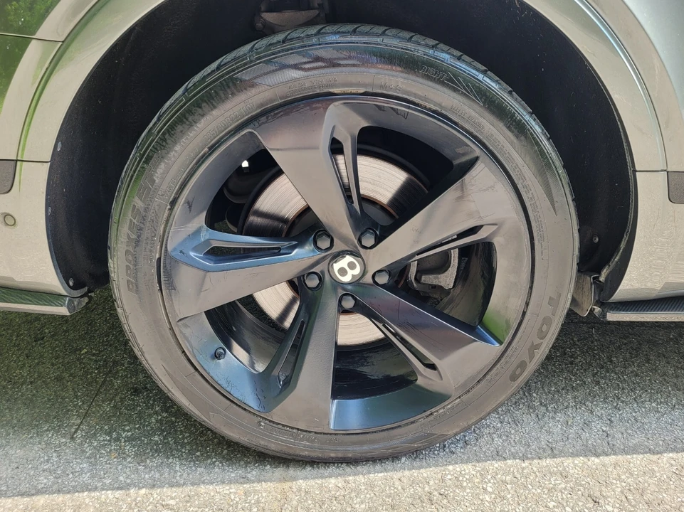 2018 Bentley Bentayga - Image 20 of 22