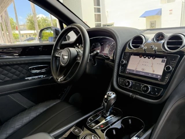 2018 Bentley - Image 23 of 24