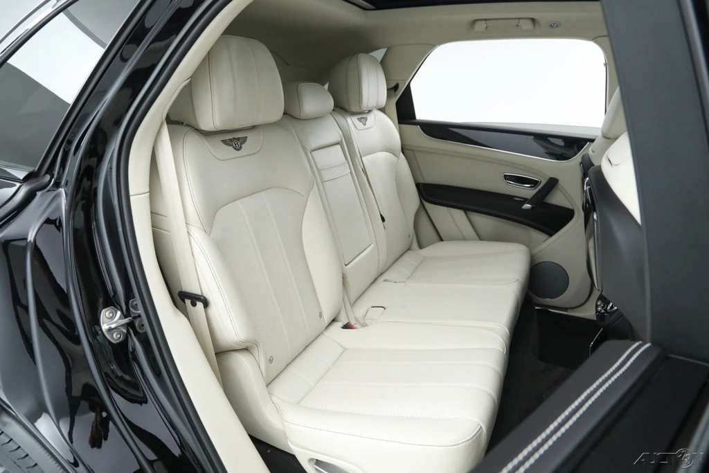 2018 Bentley Bentayga - Image 15 of 21