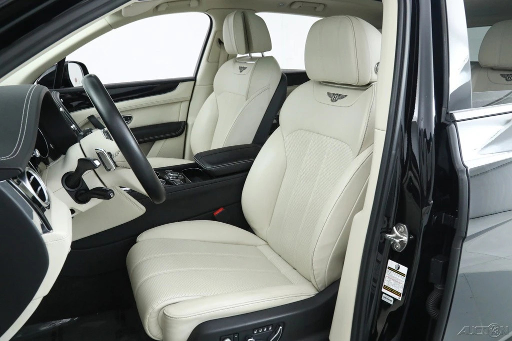 2018 Bentley Bentayga - Image 18 of 21