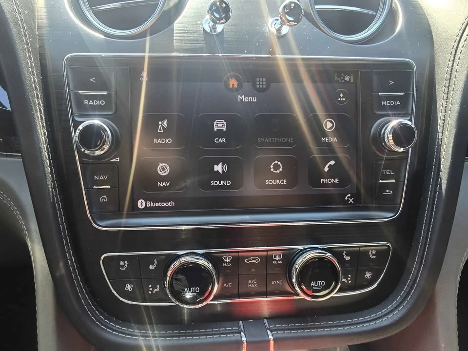 2018 Bentley Bentayga - Image 18 of 20