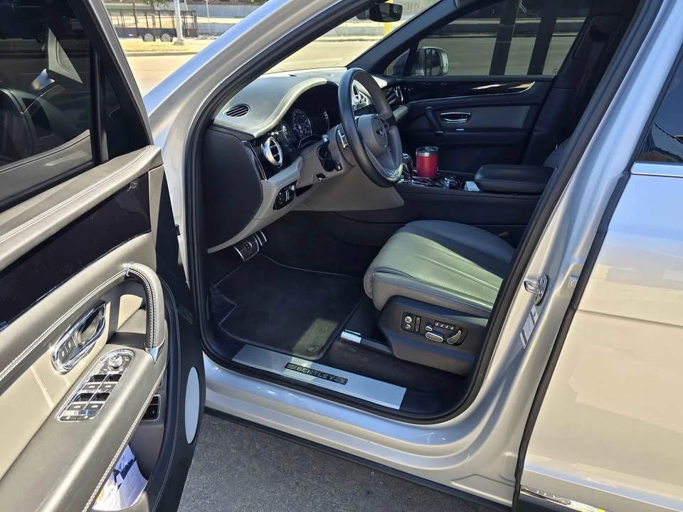2018 Bentley Bentayga - Image 8 of 20