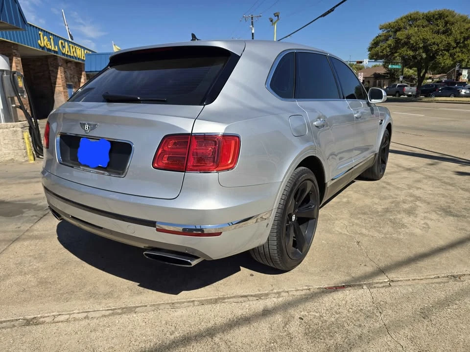 2018 Bentley Bentayga - Image 4 of 20