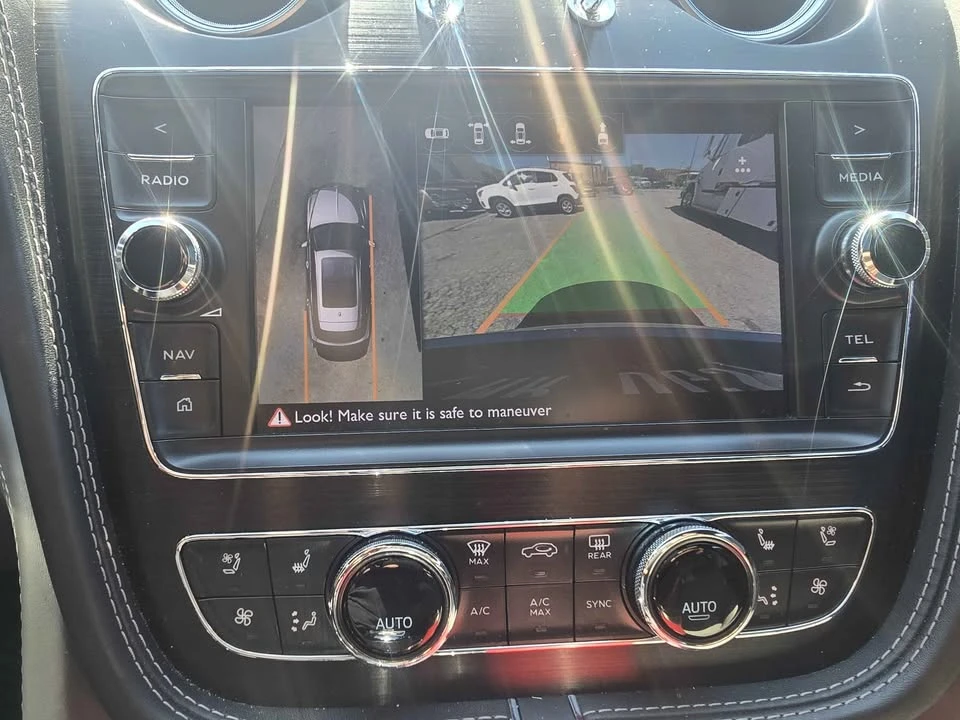 2018 Bentley Bentayga - Image 19 of 20