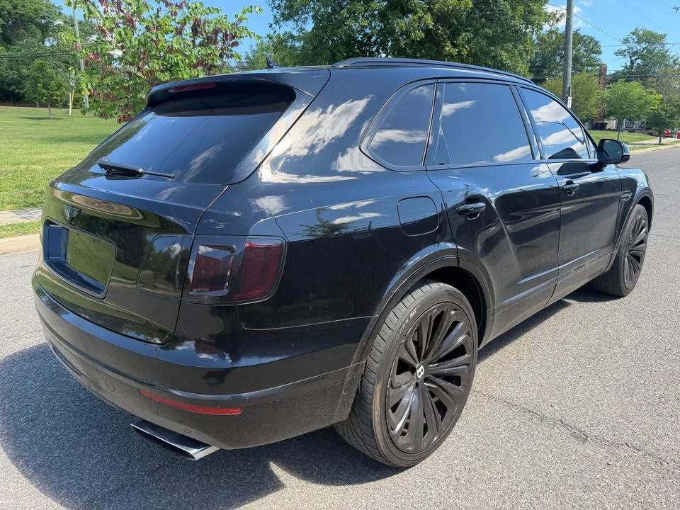 2018 Bentley Bentayga - Image 2 of 6