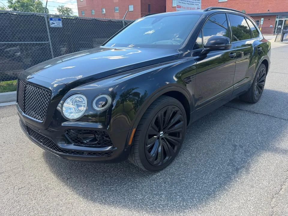 2018 Bentley Bentayga - Image 3 of 6