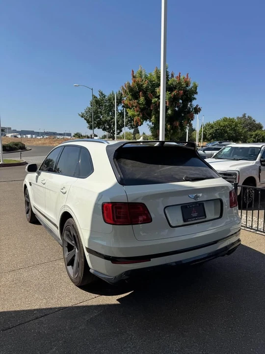 2018 Bentley Bentayga - Image 7 of 7