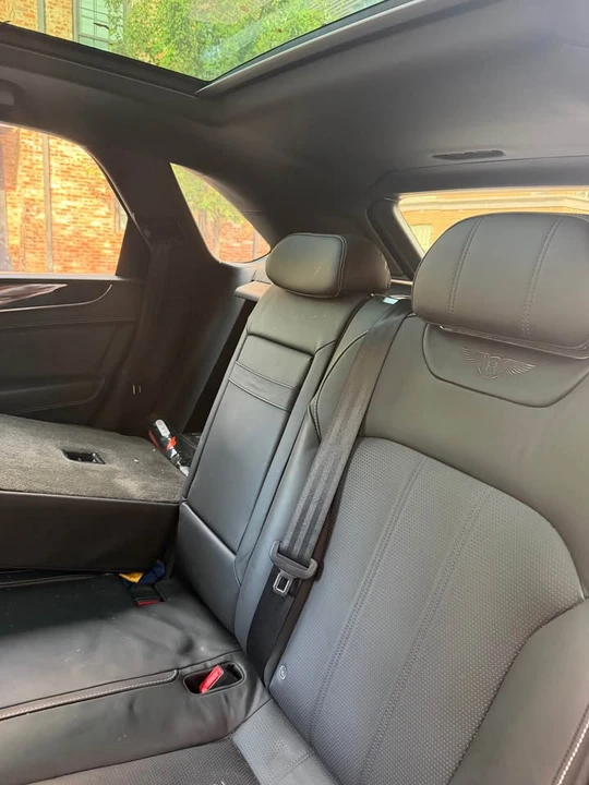 2018 Bentley Bentayga - Image 8 of 10