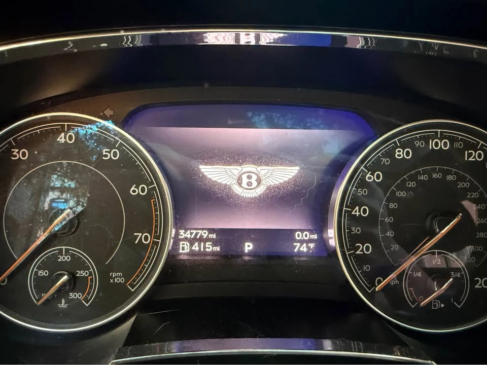 2018 Bentley Bentayga - Image 7 of 10