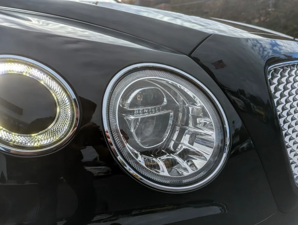 2018 Bentley Bentayga - Image 11 of 21